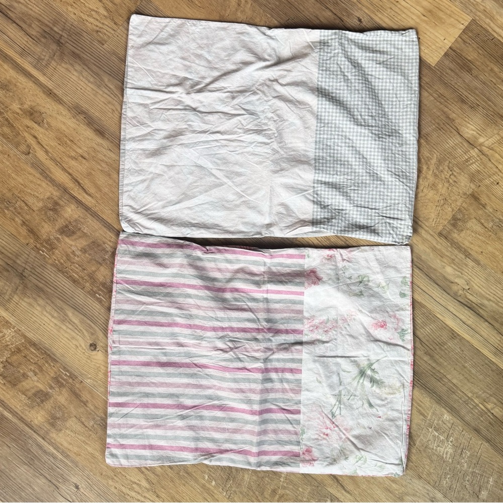 Set of 2 Urban Outfitters Standard Shams